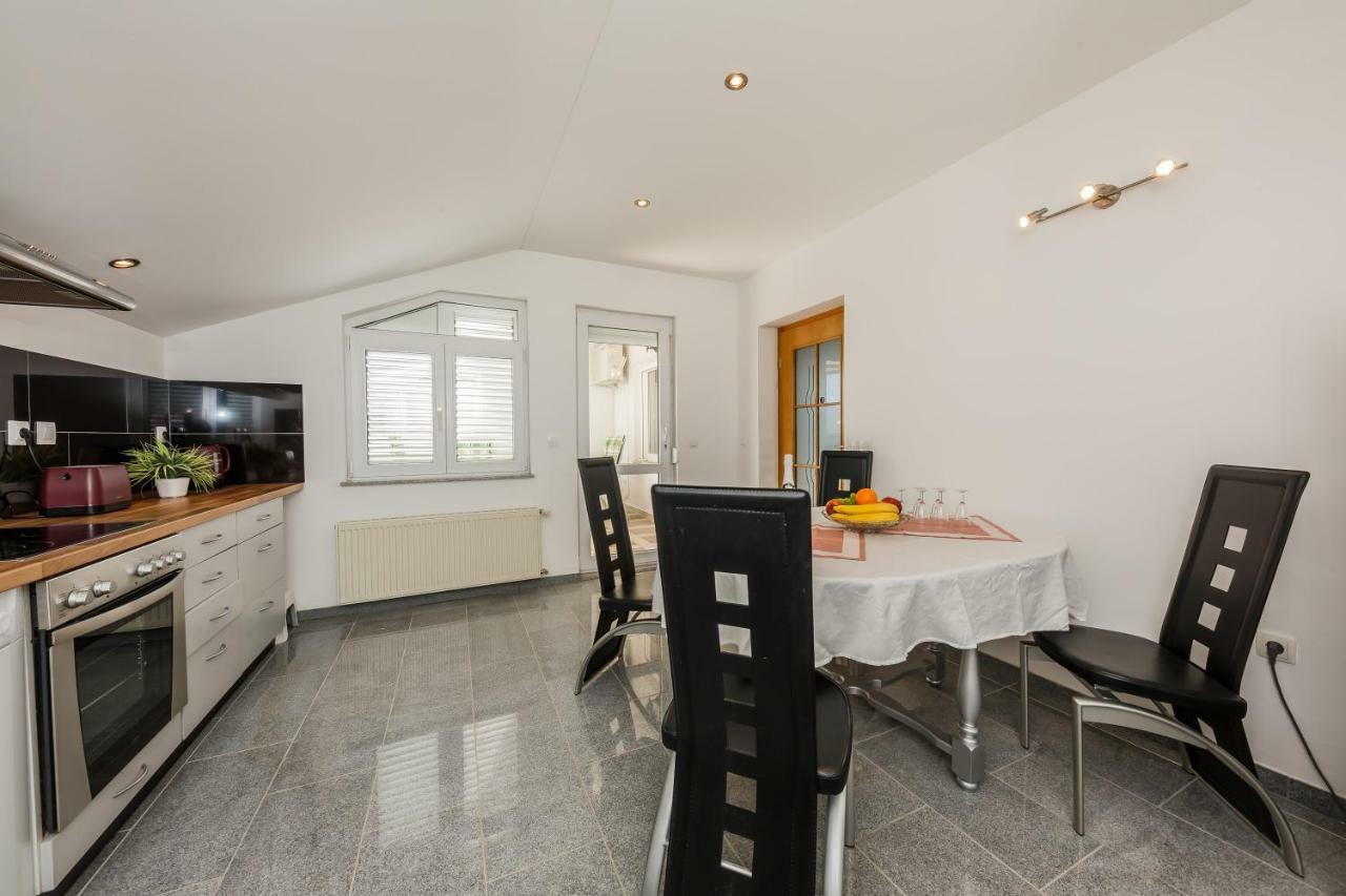 Apartman Lucija Kaštela Extérieur photo